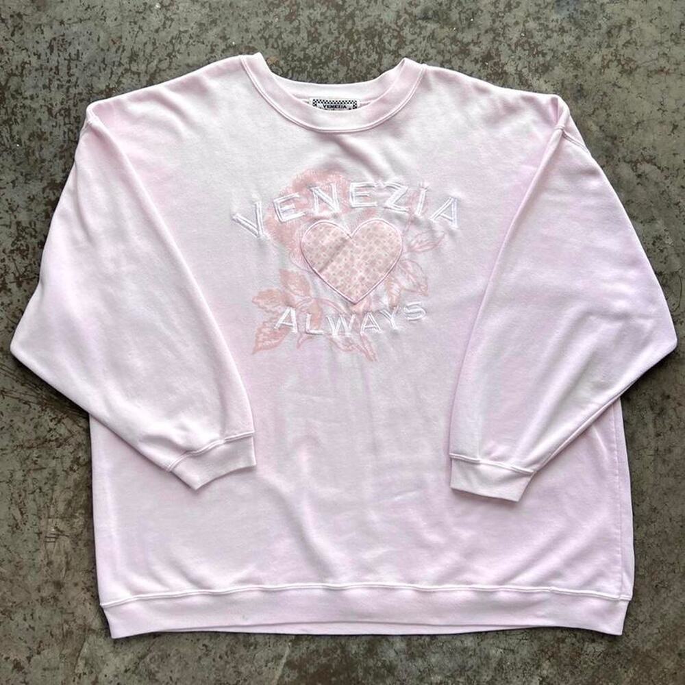 Vintage 90s Venezia Pink Embroidered Heart Sweatshirt Women's 26/28 Crewneck